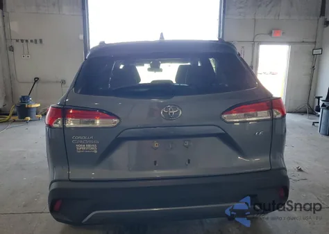 2022 Toyota Corolla Cross Le from USA, damaged, VIN 7MUCAAAG8NV002875